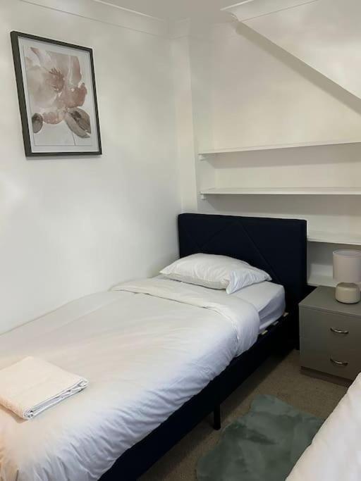 Spacious 4 Bedroom House ビラリキー エクステリア 写真